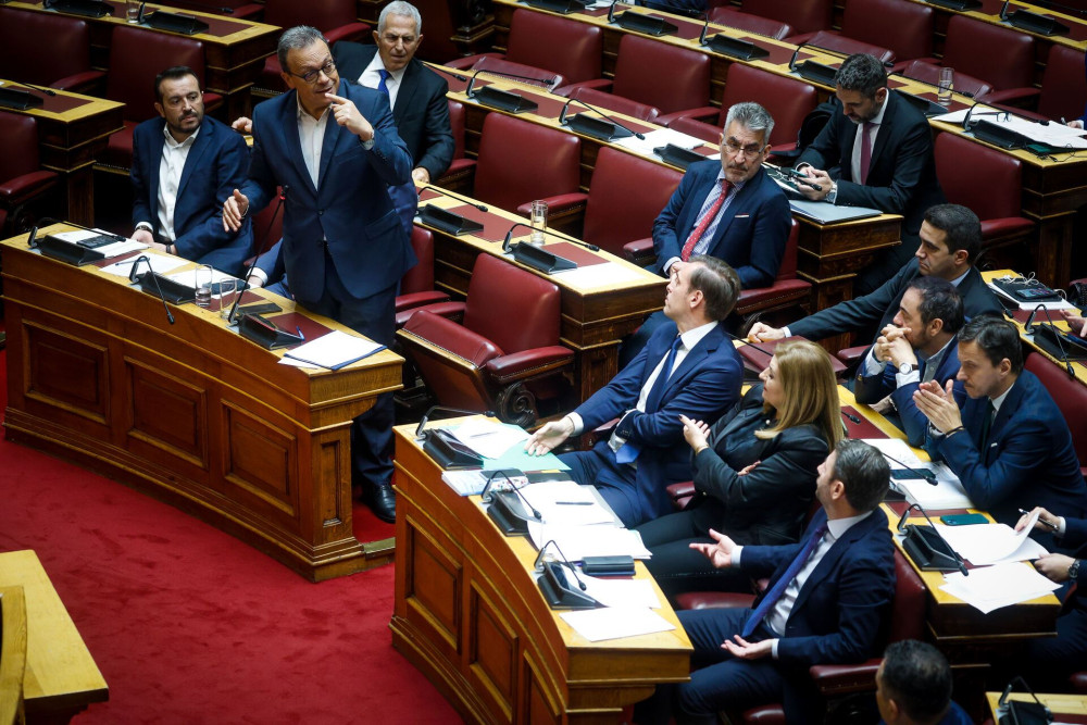 Τέμπη / Αντιπολίτευση: σκαπανείς του λαϊκισμού