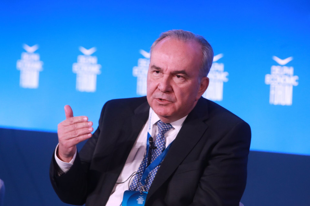 Νίκος Παπαθανάσης στο «Μανιφέστο»: Δάνεια 2,2 δισ. ευρώ προς τις μικρομεσαίες επιχειρήσεις
