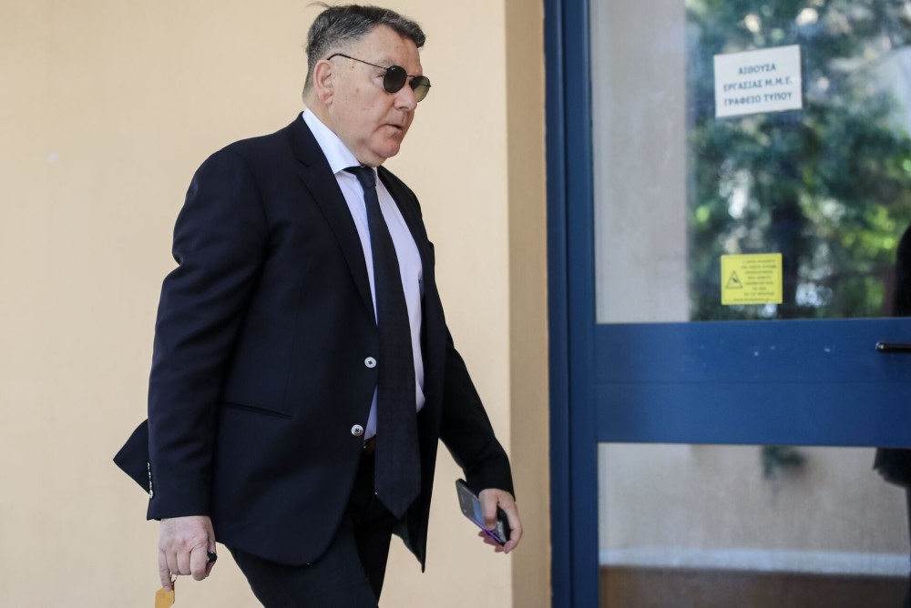 Κούγιας:  γιατί συνεχίζει να δικηγορεί παρά την ποινή από τον ΔΣΑ;
