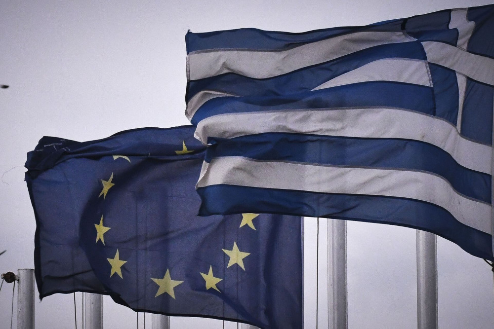 Με ψυχραιμία και αλληλεγγύη της ΕΕ μπροστά στην κρίση