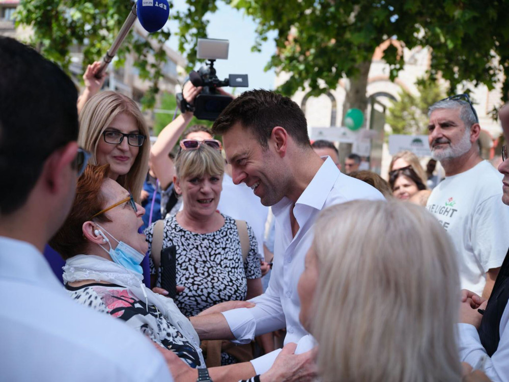 Ο Κασσελάκης βλέπει τους πολίτες ως… ιθαγενείς