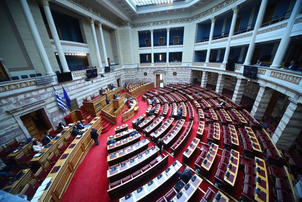 Ρίχνουν νερό στον μύλο του ψεκασμού