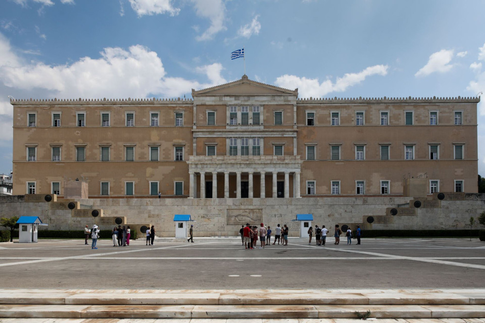 Κόμματα που εξαφανίστηκαν (ξαφνικά) σαν κομήτες...