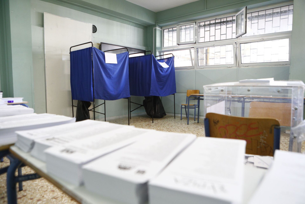 Η ΝΔ αγγίζει το όριο του 30%, μάχη για τις υπόλοιπες θέσεις