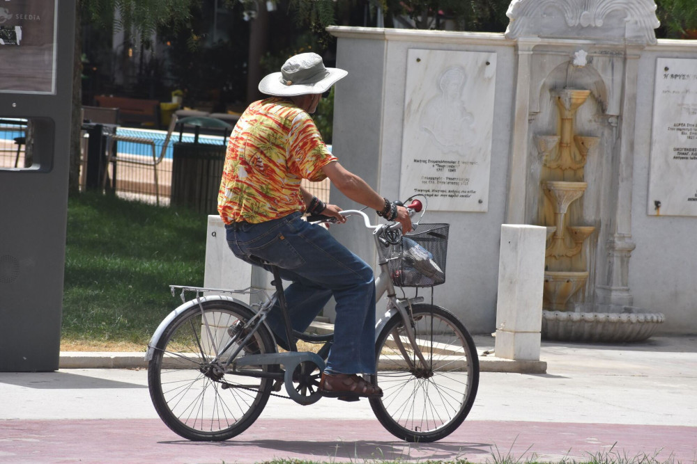 Καιρός: ανάσα δροσιάς από σήμερα - Πού θα εκδηλωθούν βροχές και καταιγίδες