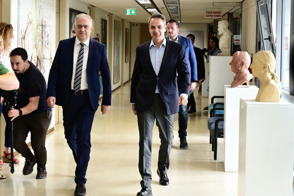 Στο υπουργείο Ανάπτυξης ο Κυριάκος Μητσοτάκης (φωτό)