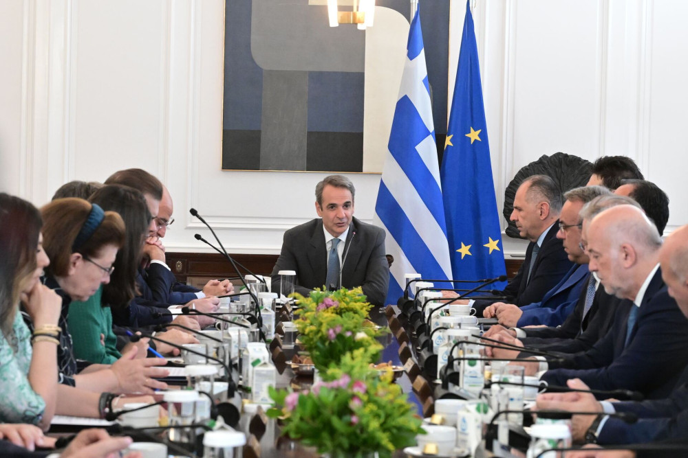 Τρεις παρεμβάσεις με κοινωνικό αποτύπωμα: η κυβέρνηση συνεχίζει το έργο της