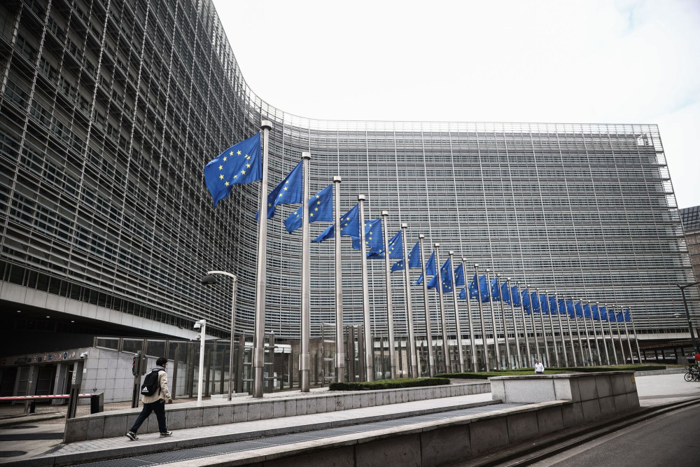 Η «σιωπηλή» διαδρομή των νόμων στις Βρυξέλλες