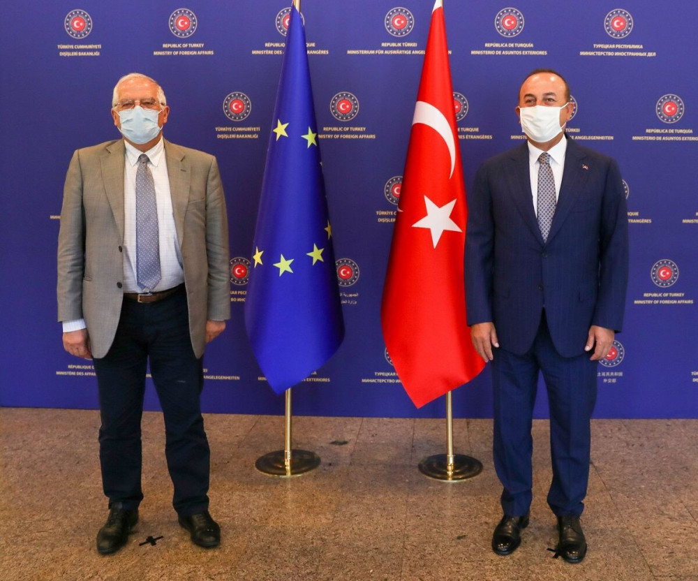 Συνεχίζει να προκαλεί ο Τσαβούσογλου: «Ελλάδα και Κύπρος παίρνουν όμηρο» τη σχέση ΕΕ – Τουρκίας