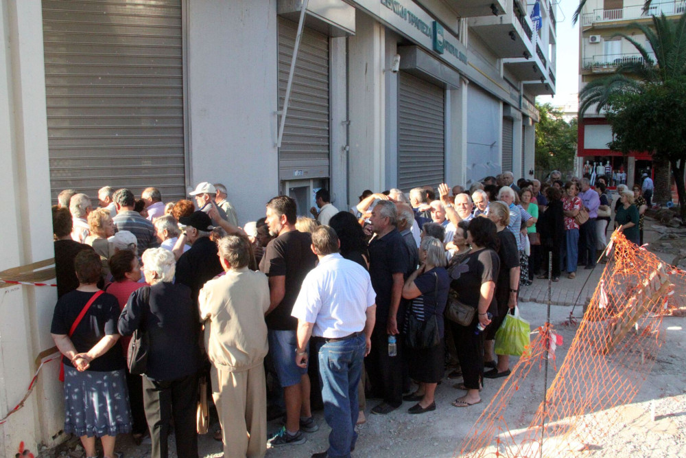 Δέκα χρόνια από τότε που ο ΣΥΡΙΖΑ μας στέρησε την αξιοπρέπεια