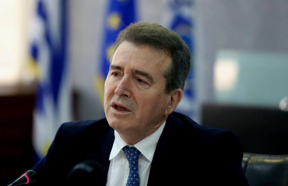 Χρυσοχοΐδης: Μόνο η σύλληψη αξίζει στους κουκουλοφόρους που εισέβαλαν στη Νομική