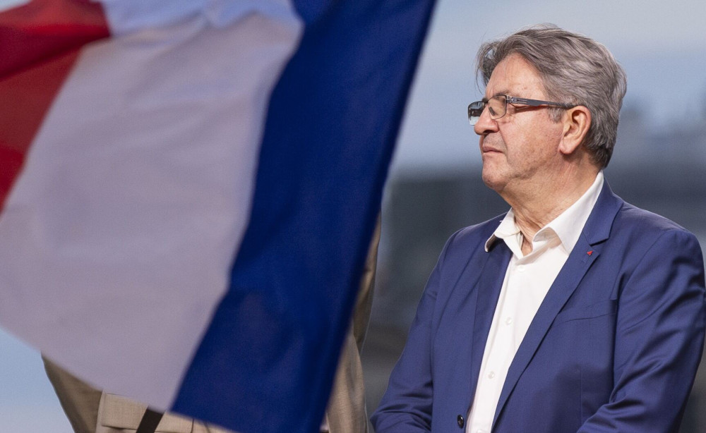 Ο Μελανσόν έπαθε… Τσίπρα: Οι υποσχέσεις για το χρέος και το μάθημα του 2015