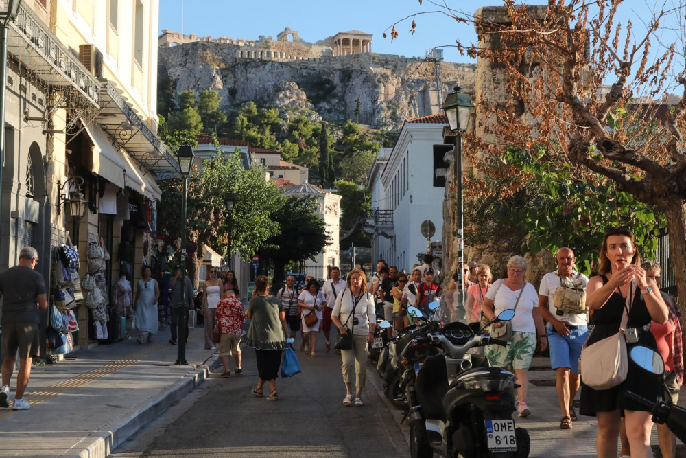 Το ΣτΕ αποφασίζει για την τύχη της βραχυχρόνιας μίσθωσης στην  Πλάκα