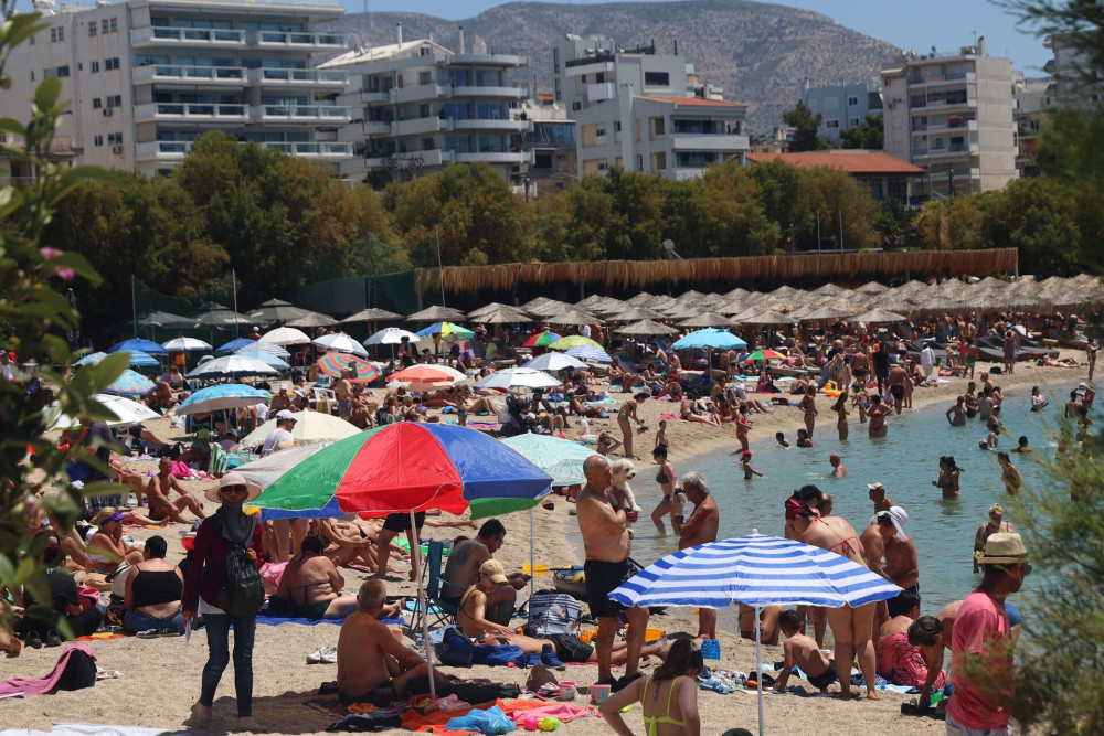 ΕΕΚΕ: τι προβλέπει ο νόμος για την πρόσβαση στις παραλίες