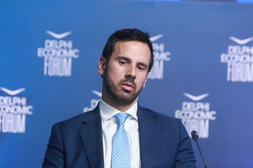 Νίκος Ρωμανός: Το παραμύθι περί λίγων και πολλών να τελειώνει (video)