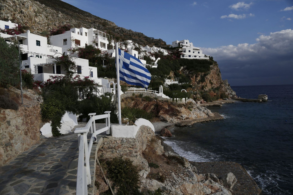 Δήμαρχος Τήλου: «Έλα, μη σου ρίξω καμία και βρεθείς στη θάλασσα»