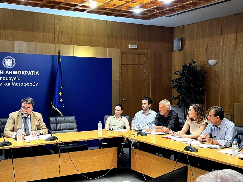 Γιάννης Μώραλης: σύσκεψη στο υπουργείο Μεταφορών για τον εκσυγχρονισμό των μεταφορών του Δήμου Πειραιά