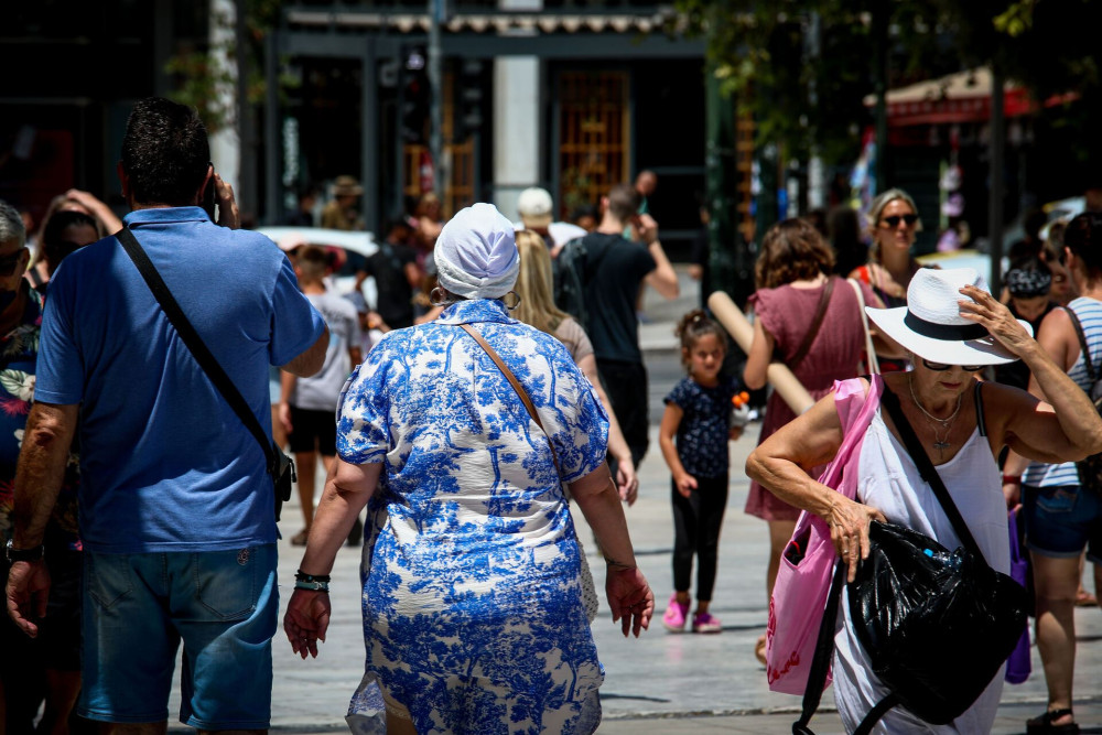 Καύσωνας και υγεία: οδηγίες για την αποφυγή θερμικής καταπόνησης