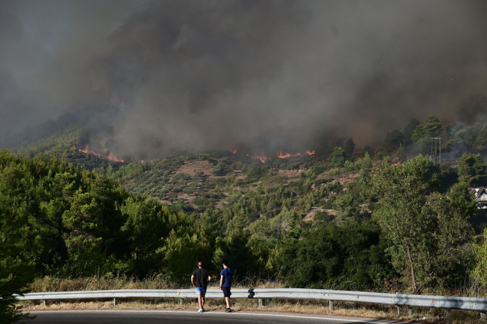 Δωρεάν διέλευση από σταθμούς διοδίων για τη διευκόλυνση των πυρόπληκτων