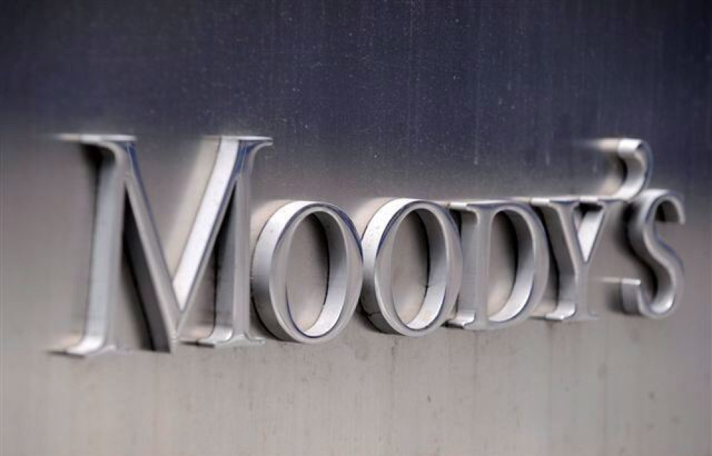 Moody’s: αναβάθμισε σε θετικές τις προοπτικές της Alpha Bank και της Τράπεζας Πειραιώς