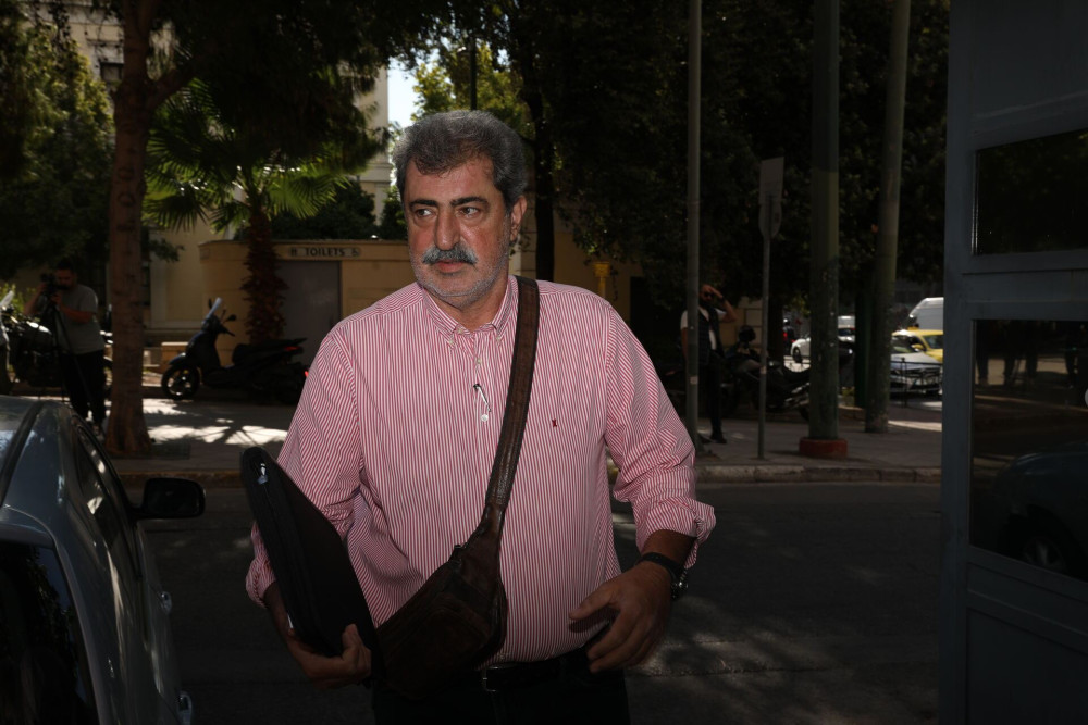 Νέο παραλήρημα Πολάκη: πανηγυρίζει για το ποσοστό που καταγράφει στη δημοσκόπηση της MRB