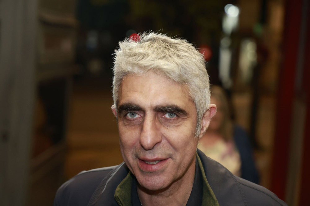 Η δυναστεία Τσίπρα αποχωρεί - μέχρι να επιστρέψει από την άλλη πόρτα