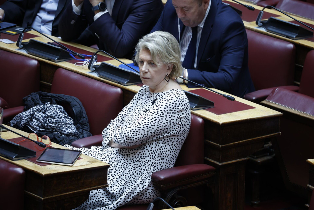 Σύγκρουση Γεωργιάδη-Ακρίτα: Το τεκμήριο αθωότητας στα… φακελάκια