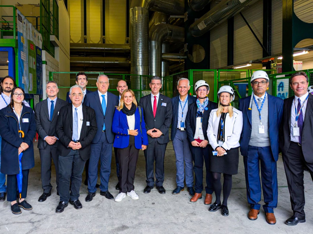Στους χώρους πειραμάτων του CERN ο Τάκης Θεοδωρικάκος: Η Ελλάδα στηρίζει την έρευνα και την καινοτομία