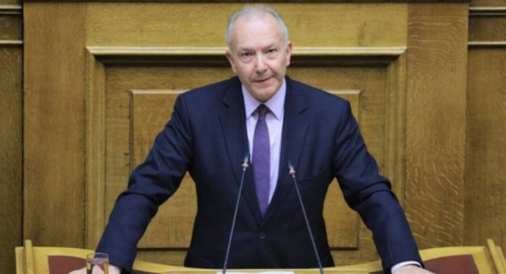 Γκίκας για το φέρι μποτ στα Στύρα: Το Κέντρο Επιχειρήσεων δεν ενημερώθηκε από τον πλοίαρχο