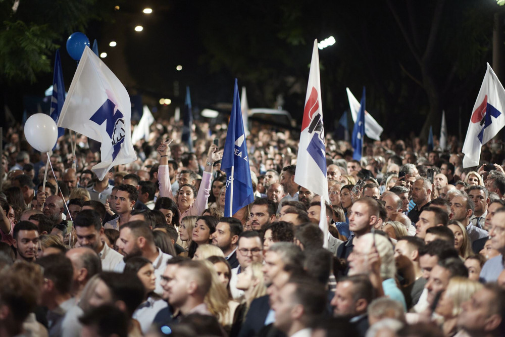Πέρα από τις ετικέτες