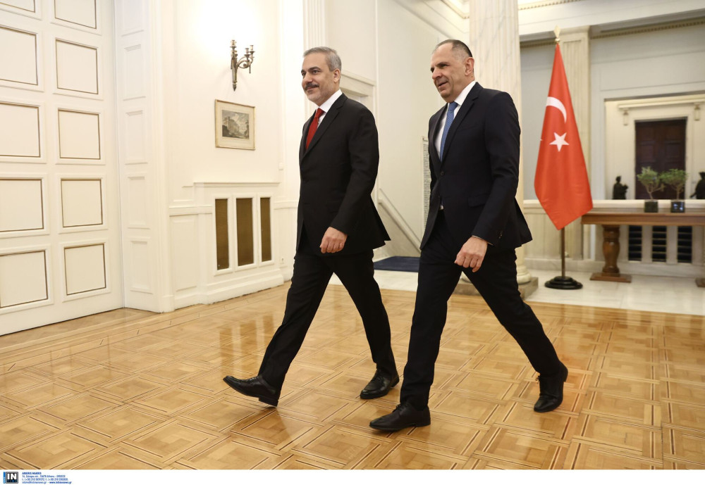 Συνάντηση Γεραπετρίτη με Φιντάν στο περιθώριο της Συνόδου του ΝΑΤΟ