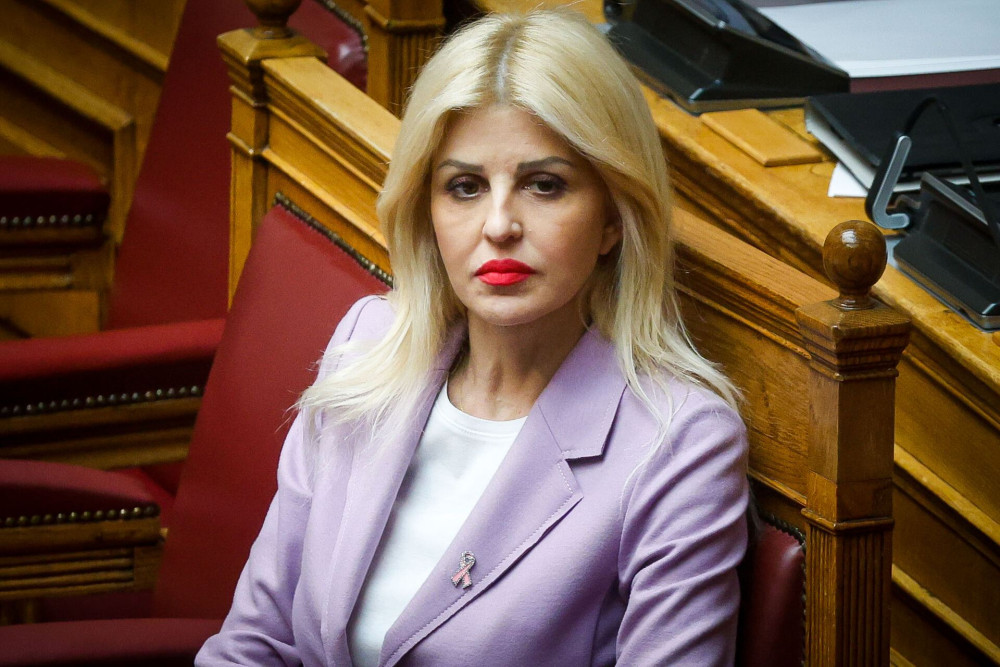Από τη στήριξη της οικογένειας έως την καταπολέμηση της βίας - Το νέο πλέγμα κοινωνικών παρεμβάσεων (video)