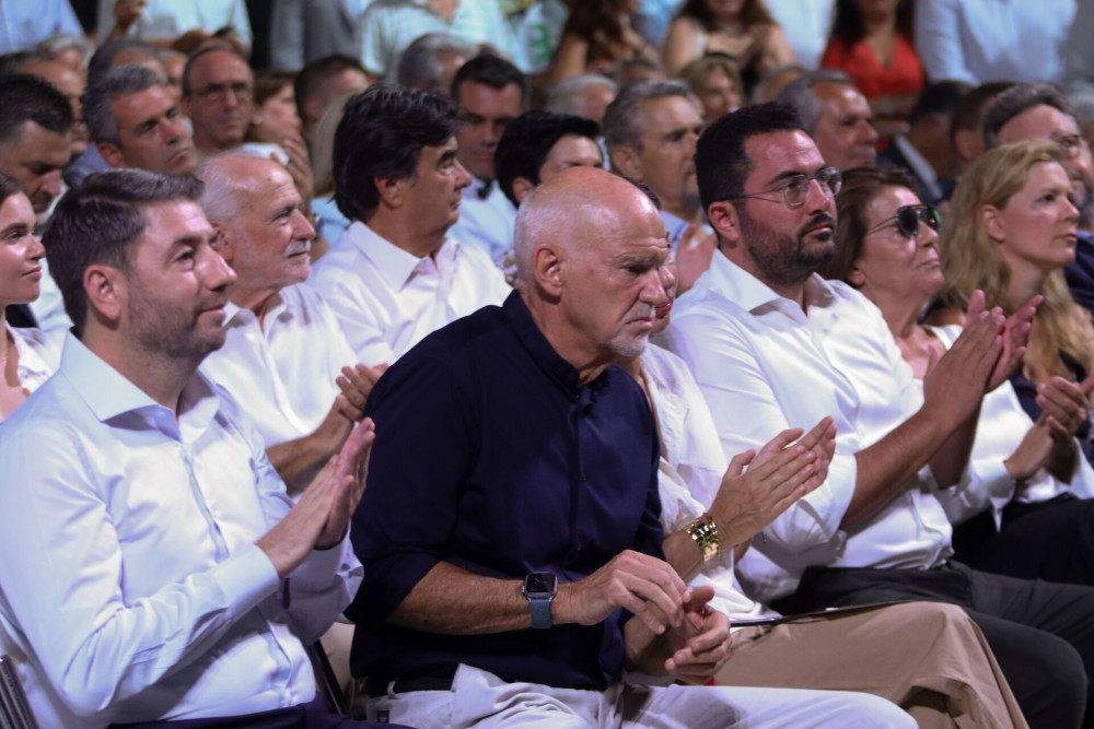 Πώς ο Παπανδρέου «χάρισε» τη νίκη στον Ανδρουλάκη!