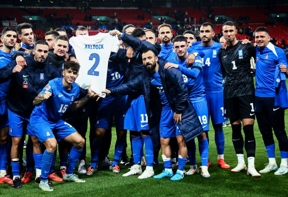 Να ’χα χίλια μάτια, την Εθνική να βλέπω!