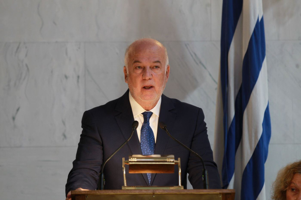 Φλωρίδης για Τσίπρα: Βαρύς ο κόσμος για να τον ζήσεις, όμως για λίγη περηφάνια το άξιζε