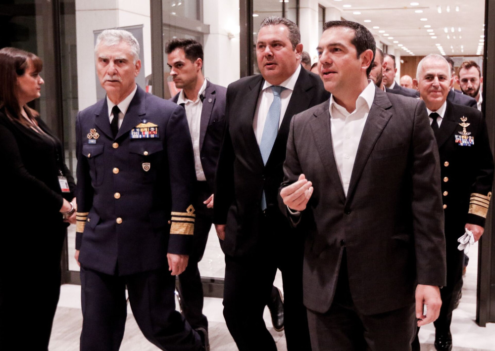Η μαύρη επέτειος μιας φαιοκόκκινης περιόδου