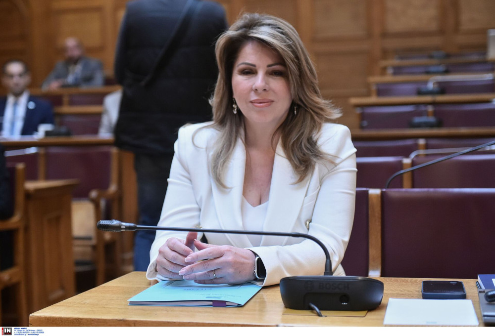 Κατερίνα Παπακώστα για τα 3 χρόνια «Μανιφέστο»: Συνθετική ματιά και θεσμική ευπρέπεια
