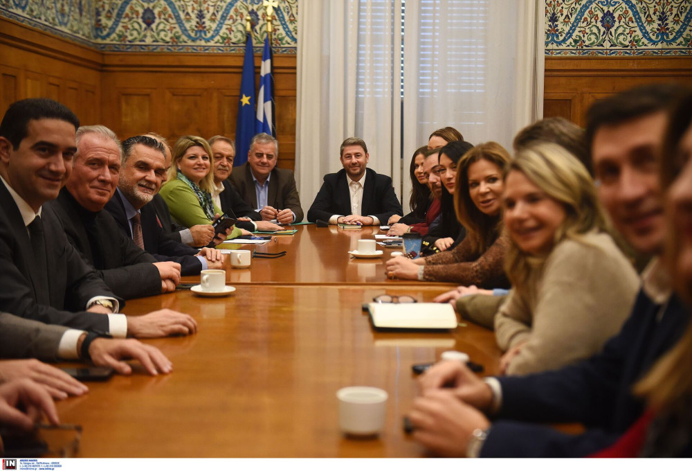 ΠΑΣΟΚ: η ανατροπή δεν έρχεται, η αλαζονεία μένει