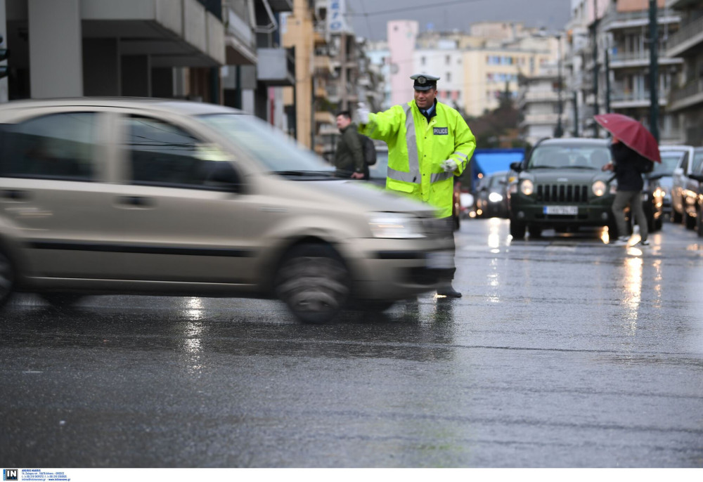 Στιγμές επικίνδυνης οδήγησης στην Συγγρού – Όχημα κινείται με 187 χλμ./ώρα (video)