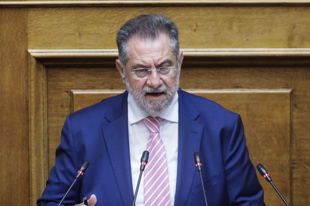 Ζήτησε συγγνώμη ο Παναγιωτόπουλος για την καθ' οδόν live σύνδεση με επιτροπή της Βουλής