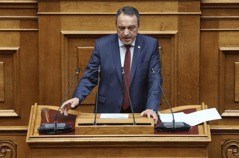 Βουλή - Προϋπολογισμός: επιδόματα μόνο για... Έλληνες ζητά ο Στίγκας