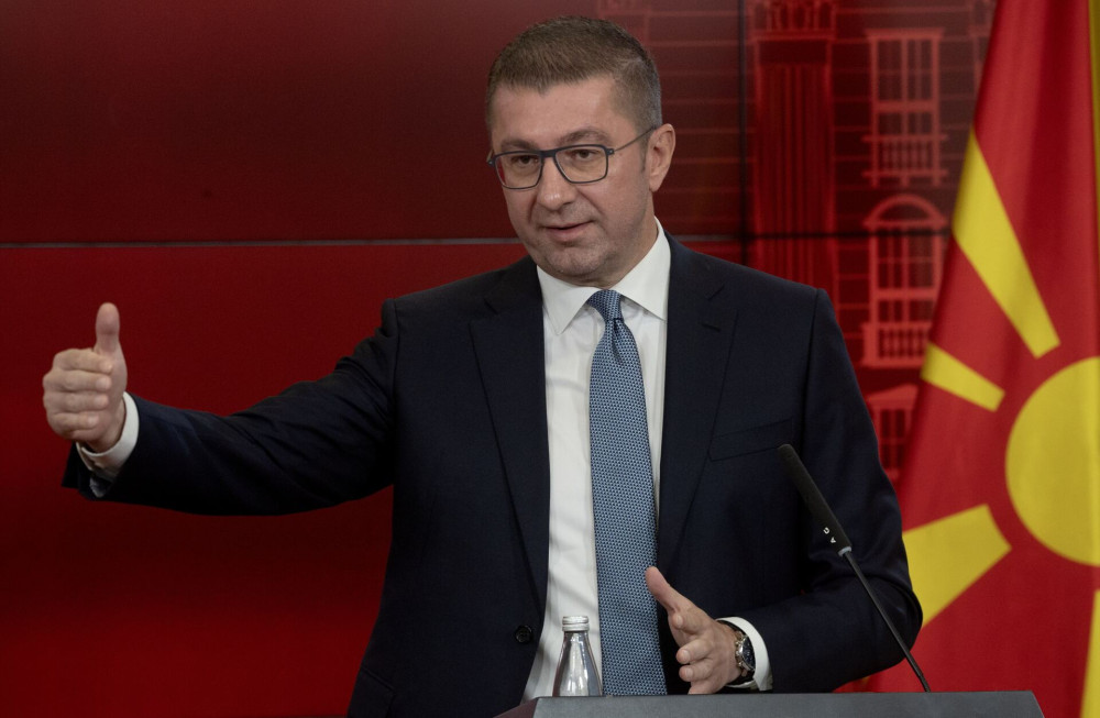 Τα Σκόπια «επενδύουν» πάλι στον αλυτρωτισμό