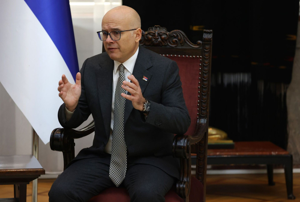 Σερβία: παραιτήθηκε ο πρωθυπουργός Μίλος Βούτσεβιτς