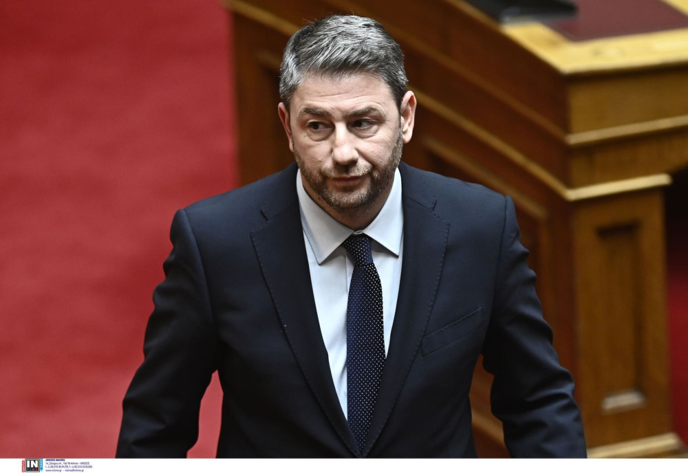 ΠΑΣΟΚ-ΣΥΡΙΖΑ: δεν τα βρίσκουν ούτε στην πρόταση δυσπιστίας