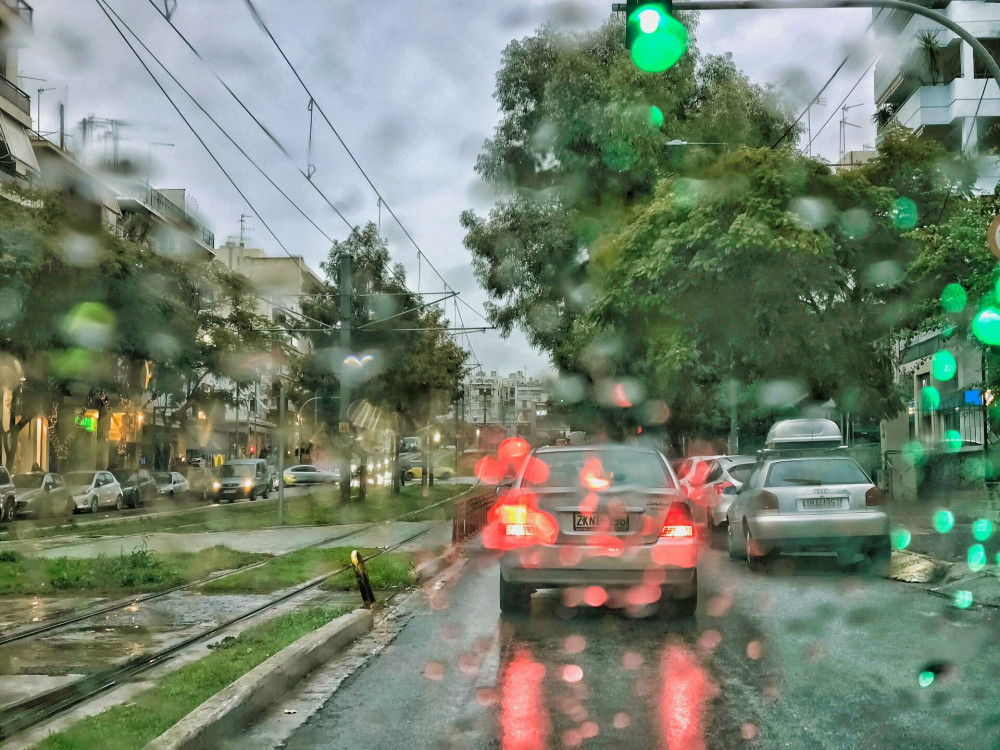 Καιρός: έρχονται βροχές και καταιγίδες