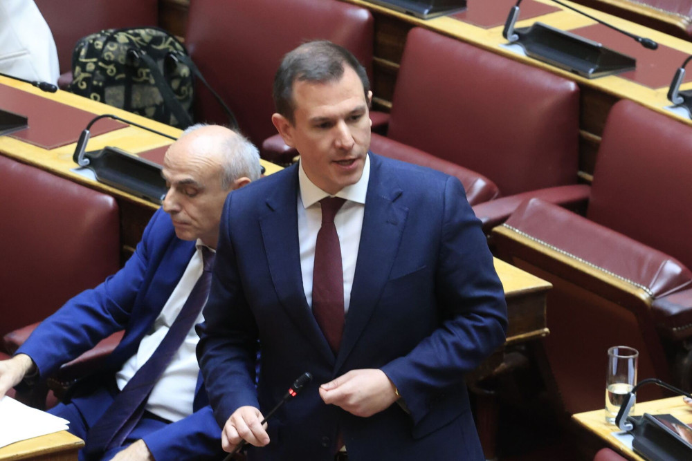 Σε σύγχυση ο Δουδωνής