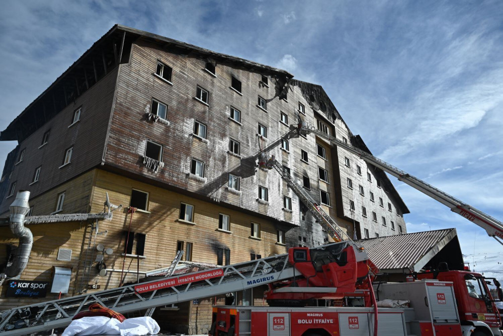 Τουρκία: εννέα συλλήψεις για τη φωτιά με 76 νεκρούς σε ξενοδοχείο χιονοδρομικού κέντρου