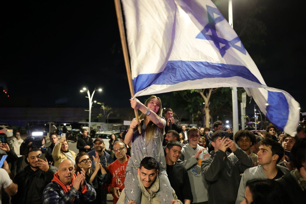 Με «ήρεμα νερά» προετοιμάζεσαι για καταιγίδα