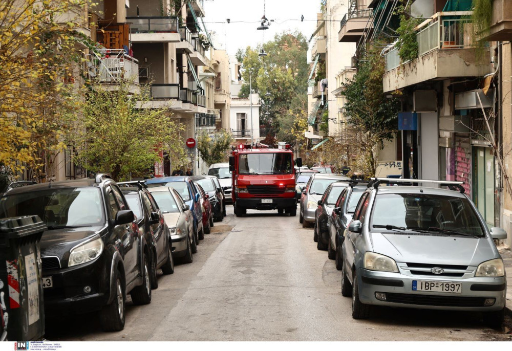 Φωτιά τώρα στον Ταύρο: επιχειρούν 30 πυροσβέστες - Μήνυμα του 112