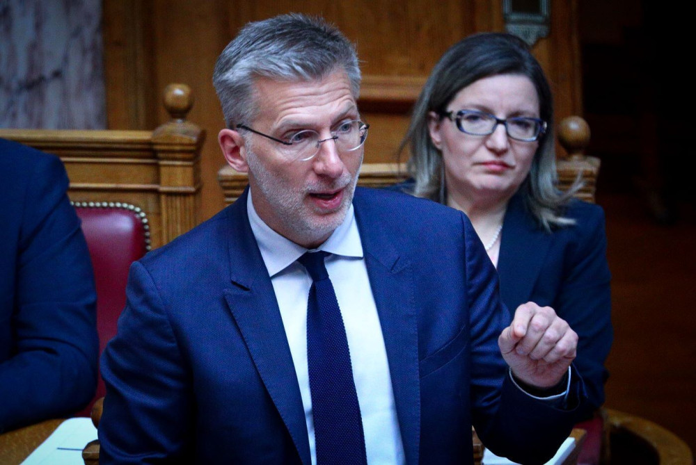 Σκέρτσος: Η Ελλάδα, μια από τις μόλις 25 χώρες παγκοσμίως με πλήρη δημοκρατία